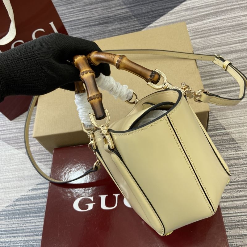 Gvc*1 tote bags